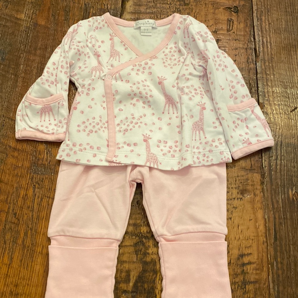 KISSY KISSY , top and pants EUC